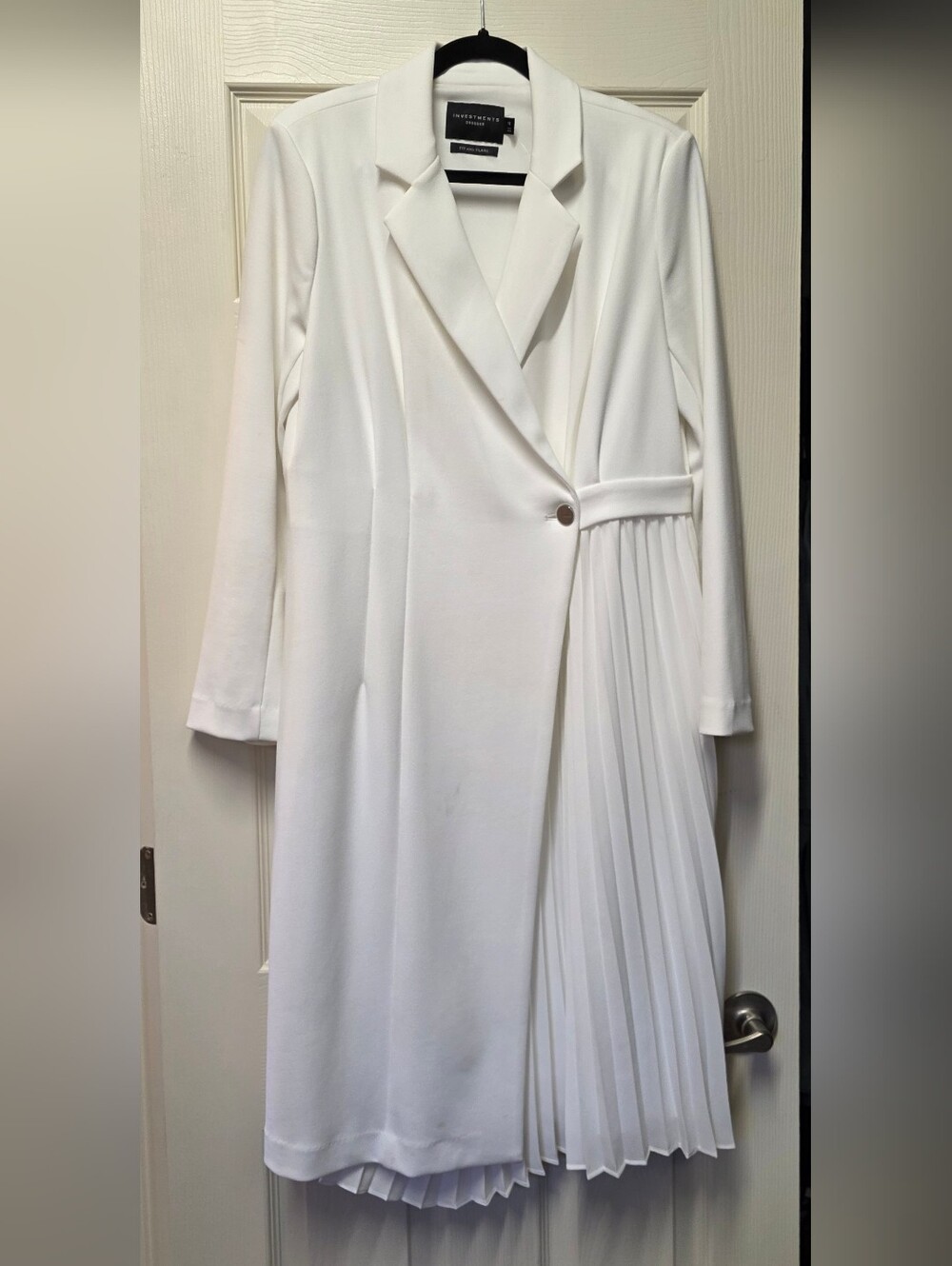 Elegant White Pleated Wrap Dress